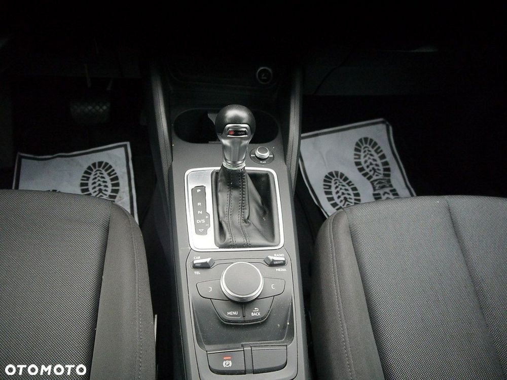 Audi Q2 30 TDI S tronic - 22