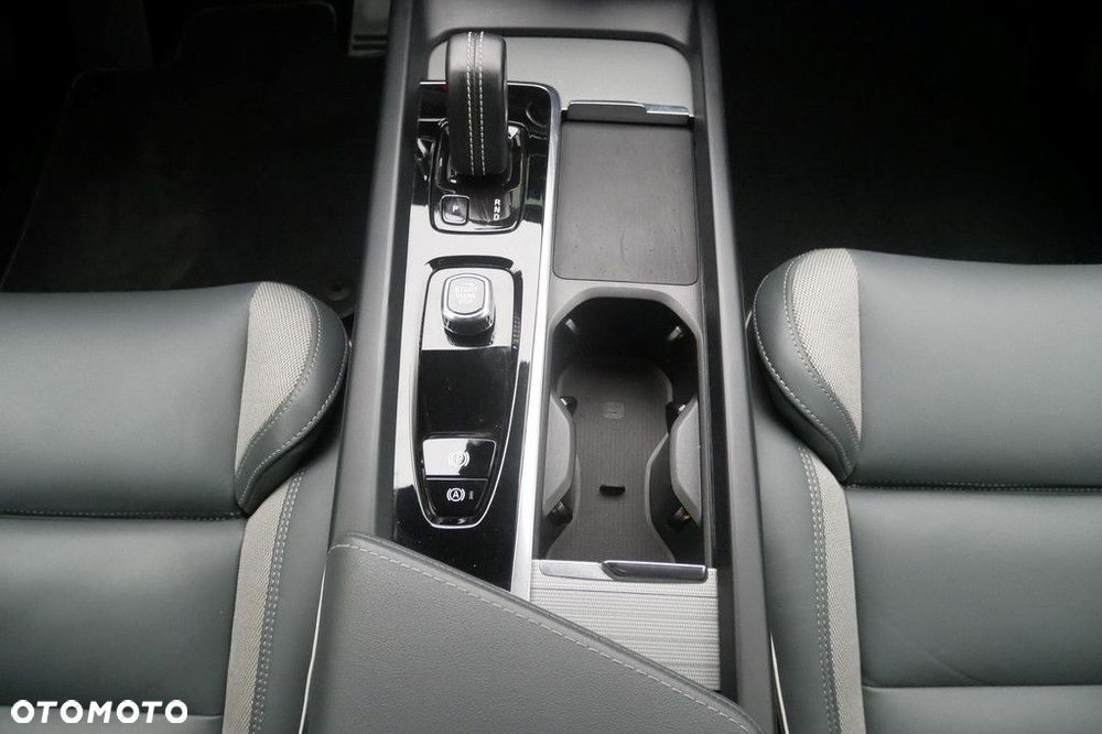 Volvo XC 60 - 11