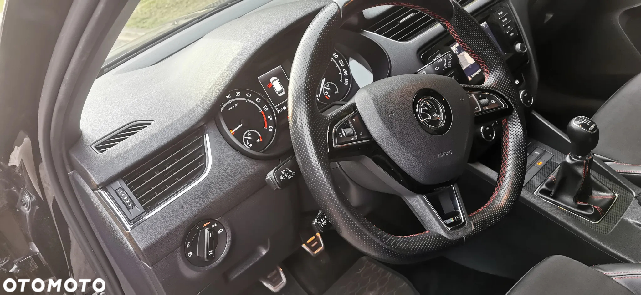 Skoda Octavia 2.0 TDI RS - 8