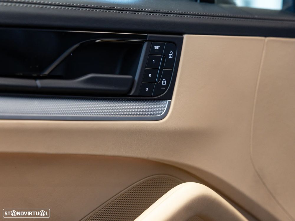 Porsche Cayenne E-Hybrid - 27