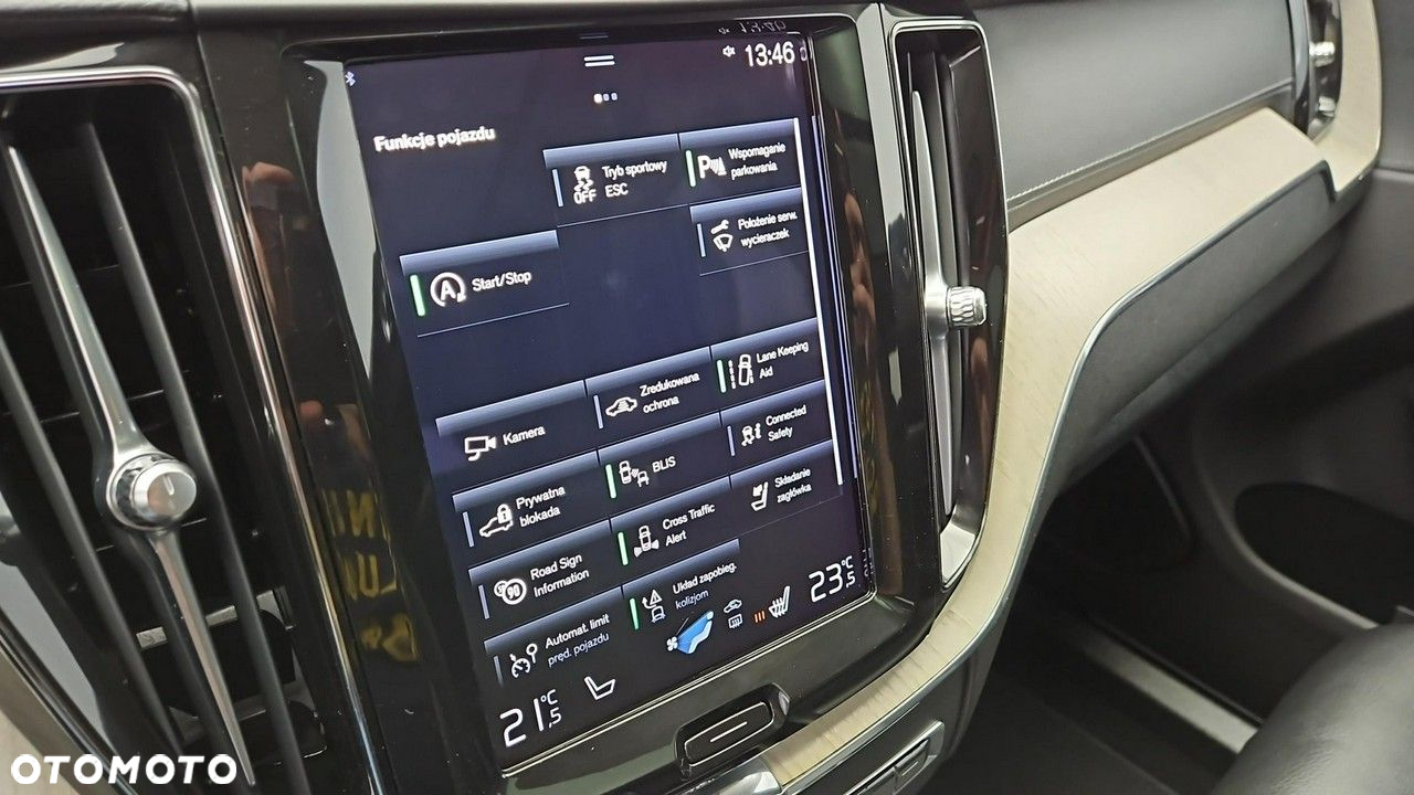 Volvo XC 60 - 22