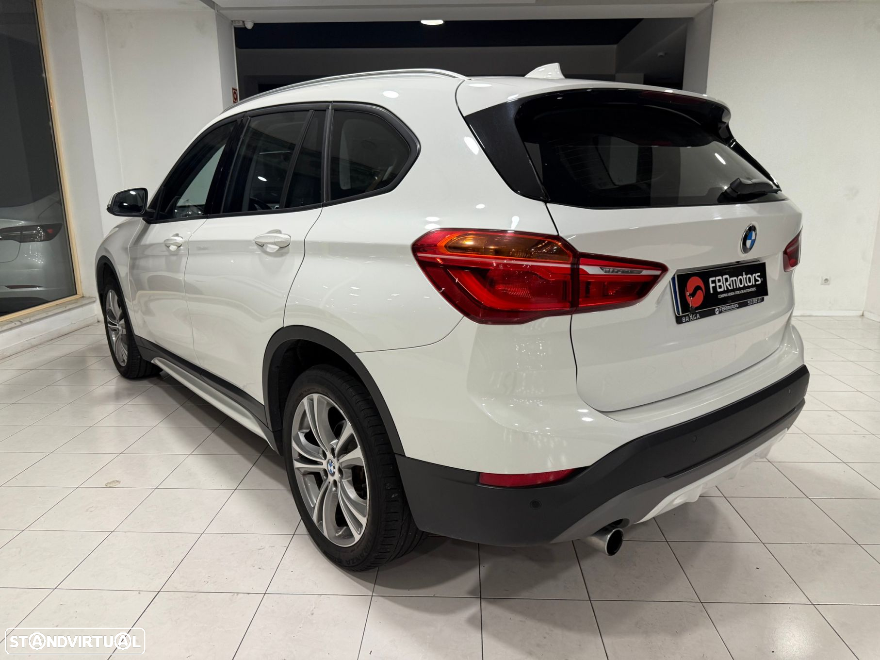 BMW X1 18 d sDrive Line Sport - 11
