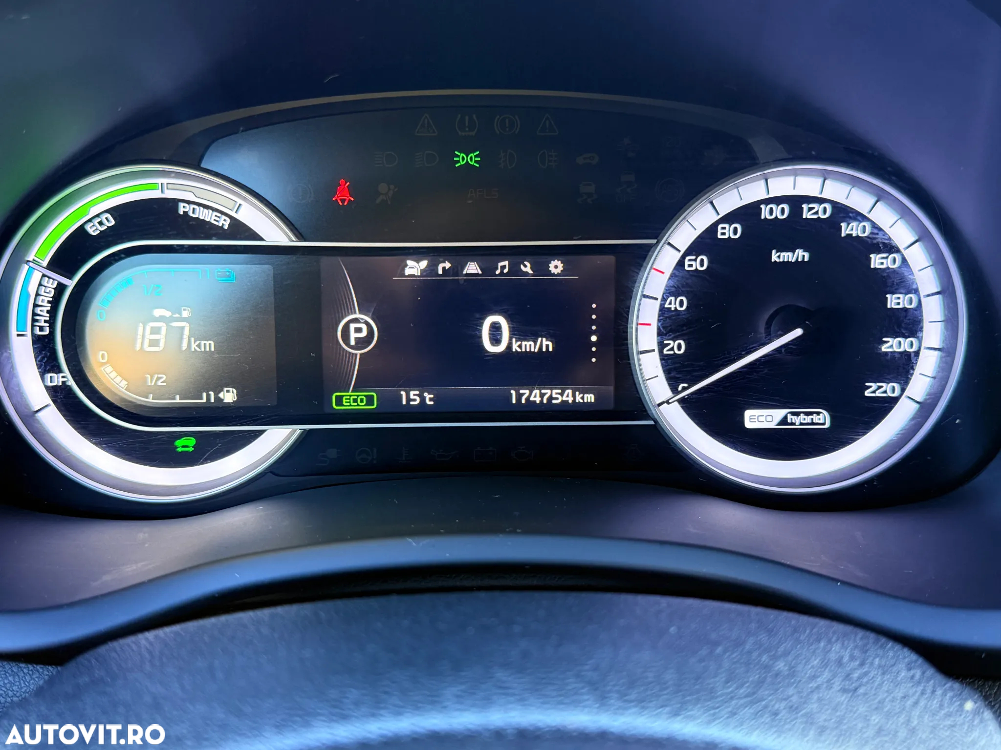 Kia Niro 1.6 GDI 6DCT HEV Premium - 8