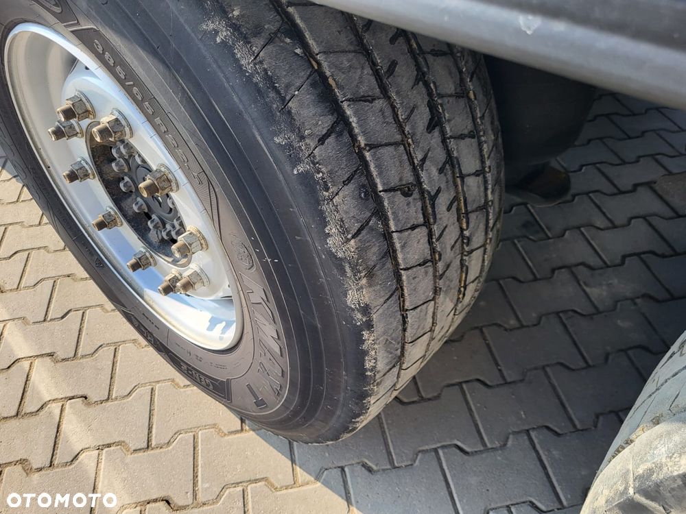 Schmitz Cargobull ThermoKing SLXi300; DOST; Uchwyty promowe, Paleciara - 10