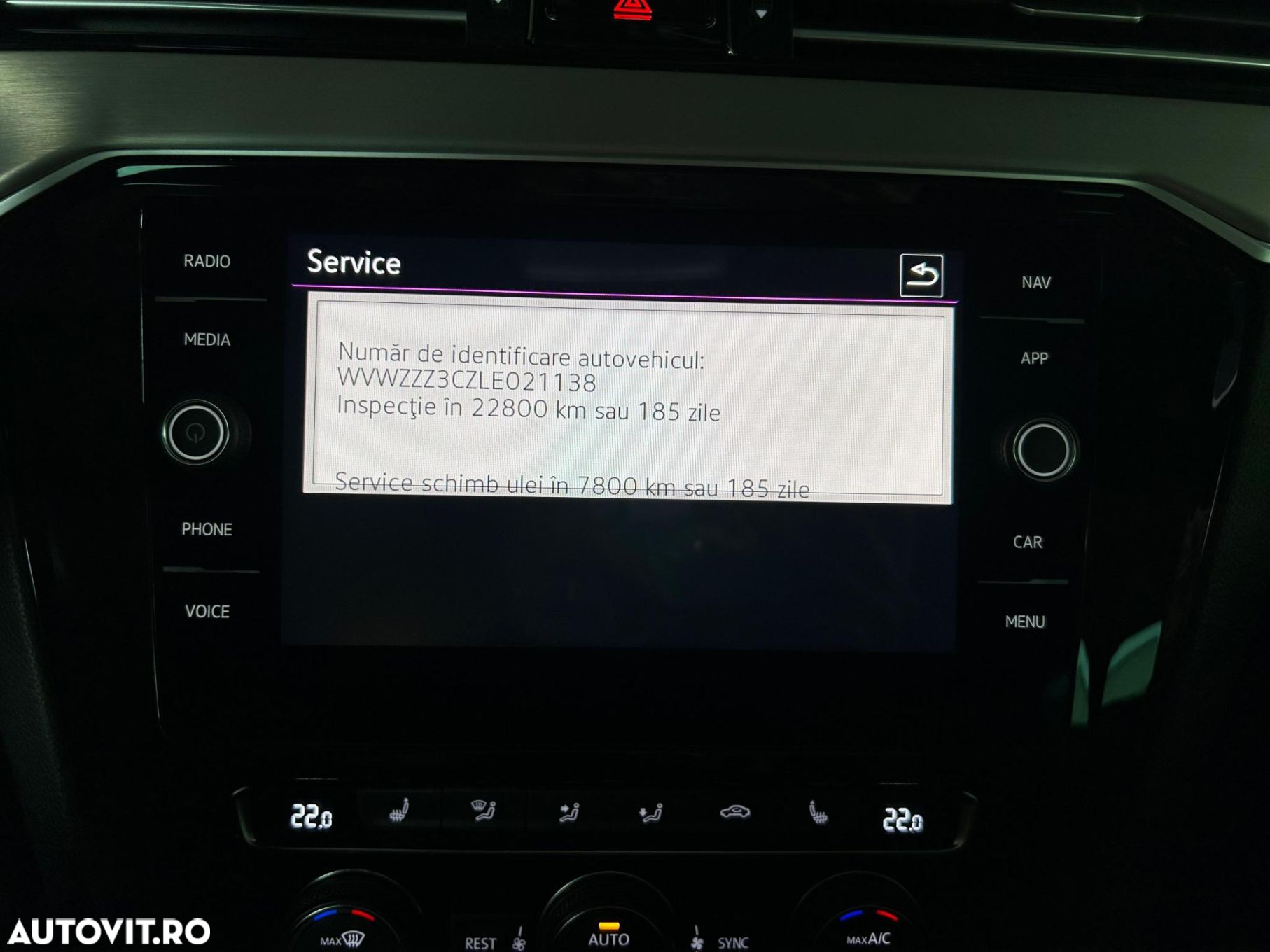 Volkswagen Passat Variant 1.6 TDI SCR DSG Business - 26