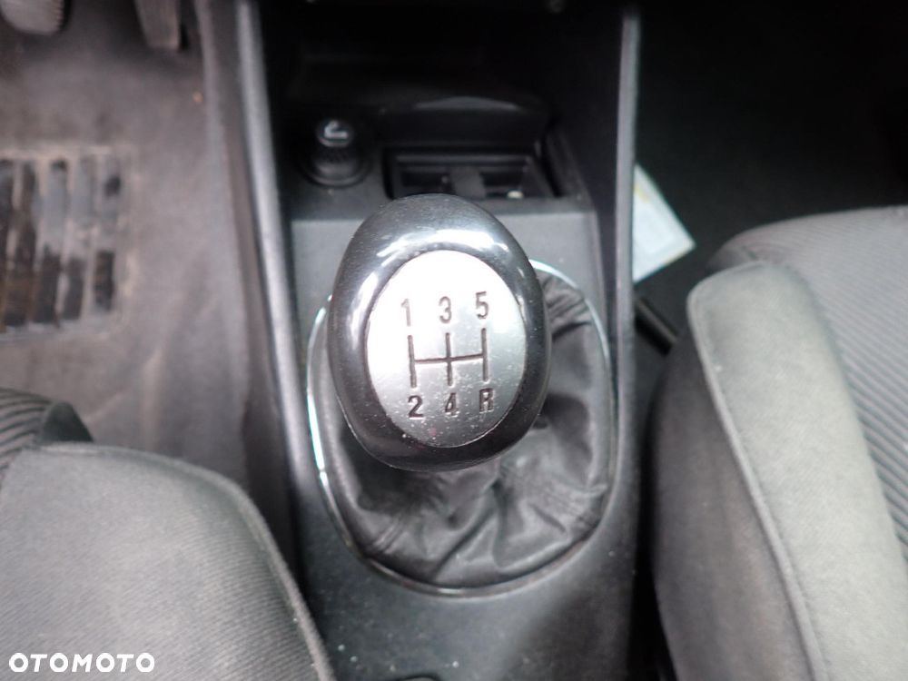 CZĘŚCI - Alfa romeo 147 1,6 16V 105KM AR37203 HB 3D 5B lakier 130 B/B 2002r. INDEX - 10035 - 13