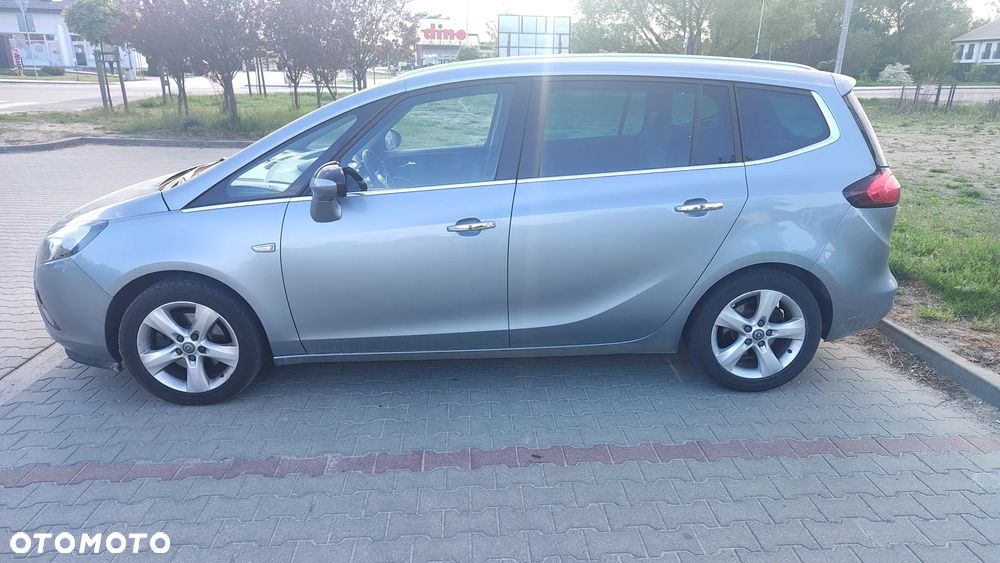 Opel Zafira - 8