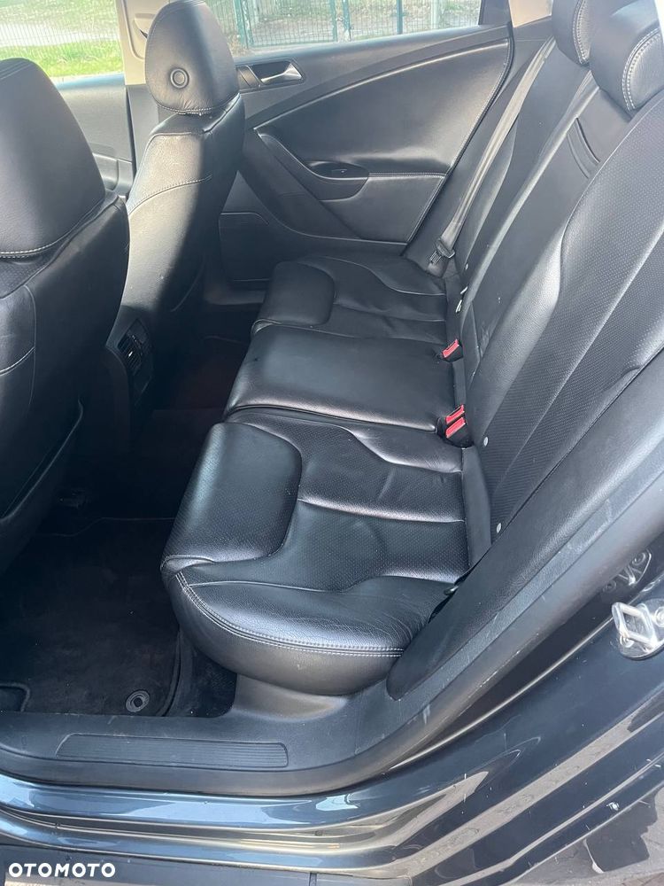 Volkswagen Passat - 3