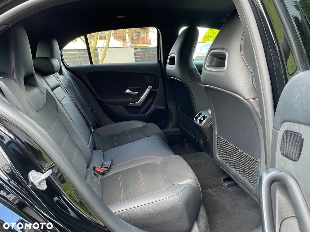 Mercedes-Benz Klasa A 180 AMG Line 7G-DCT - 22