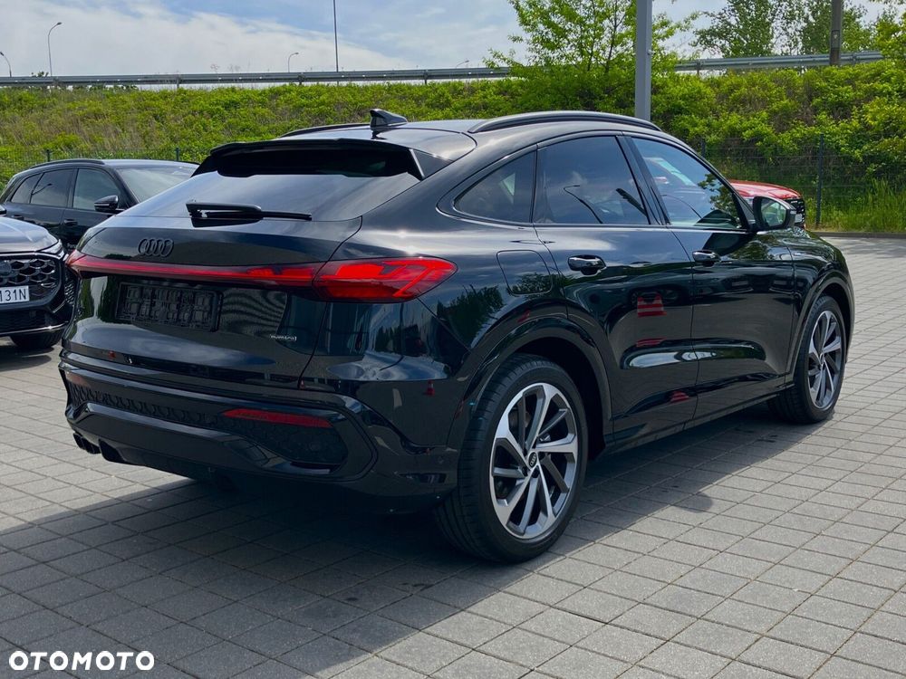 Audi Q5 Sportback - 10