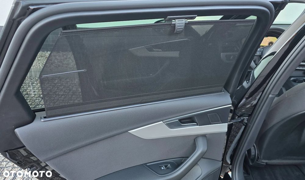 Audi A4 Avant 40 TDI S tronic S line - 32