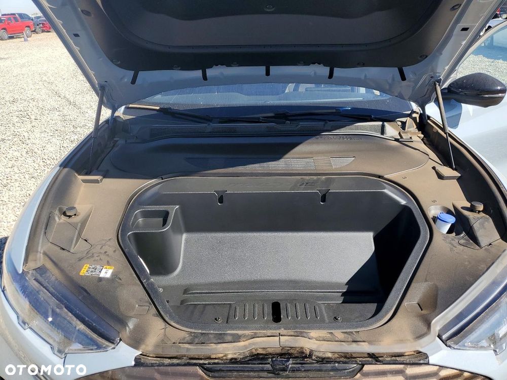 Ford Mustang Mach-E AWD GT - 13