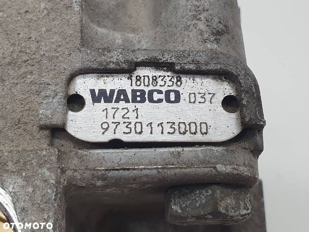 ZAWÓR POWIETRZA PRZEKAŹNIKOWY DAF XF 106 1808338 - 2
