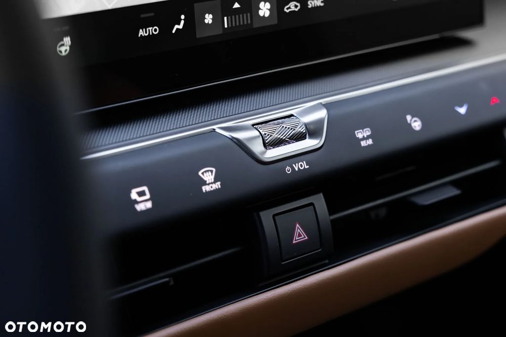 Lexus ES 300h Prestige - 9