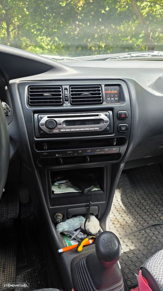 Toyota Corolla Hatchback 1.3 XLi - 8