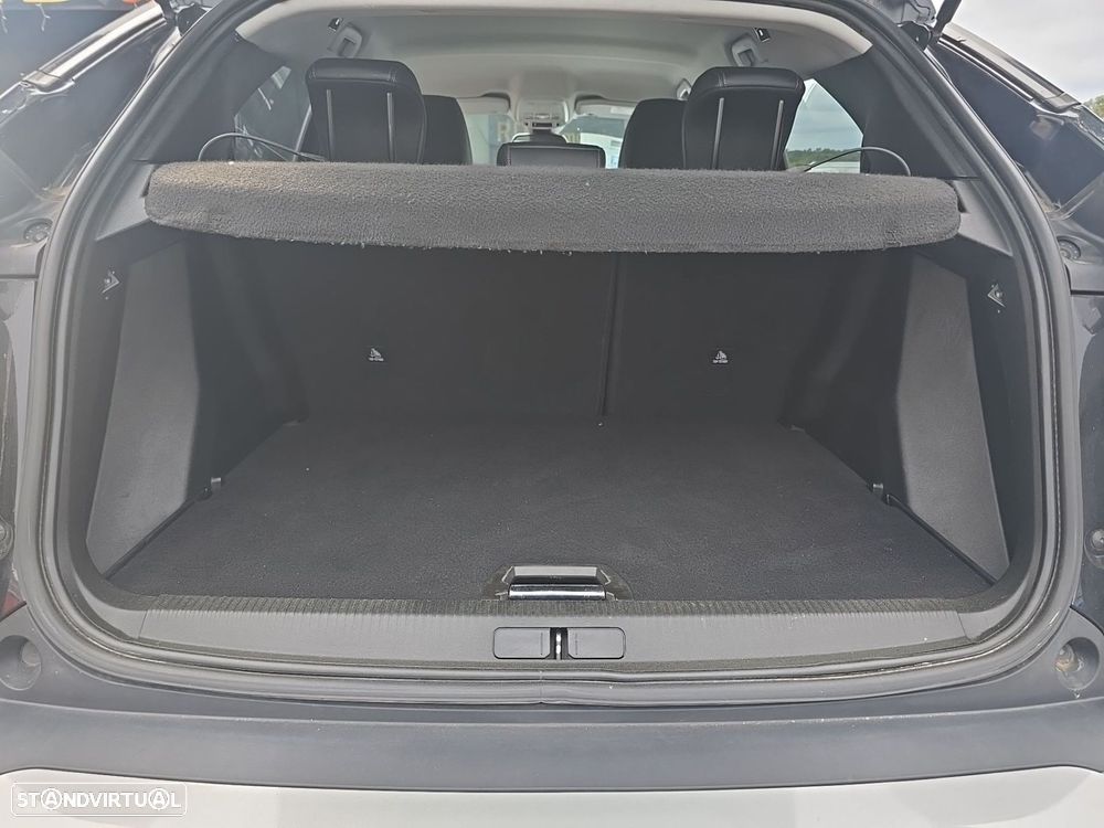 Peugeot 2008 1.5 BlueHDi Allure Pack - 12