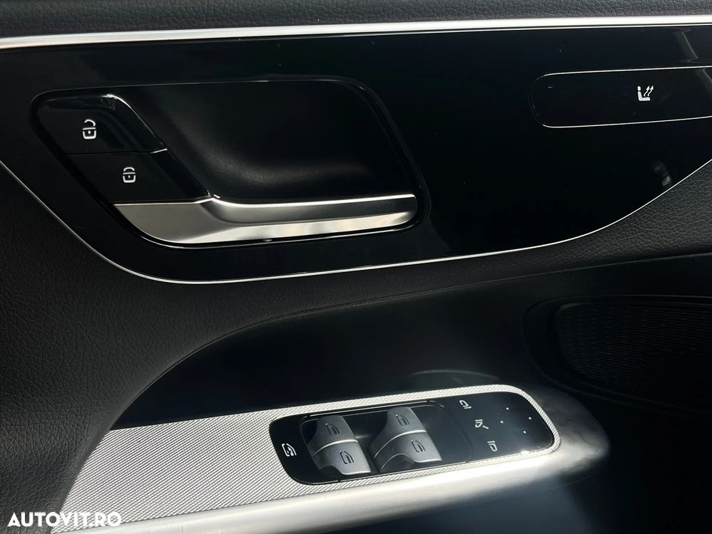 Mercedes-Benz GLC - 21