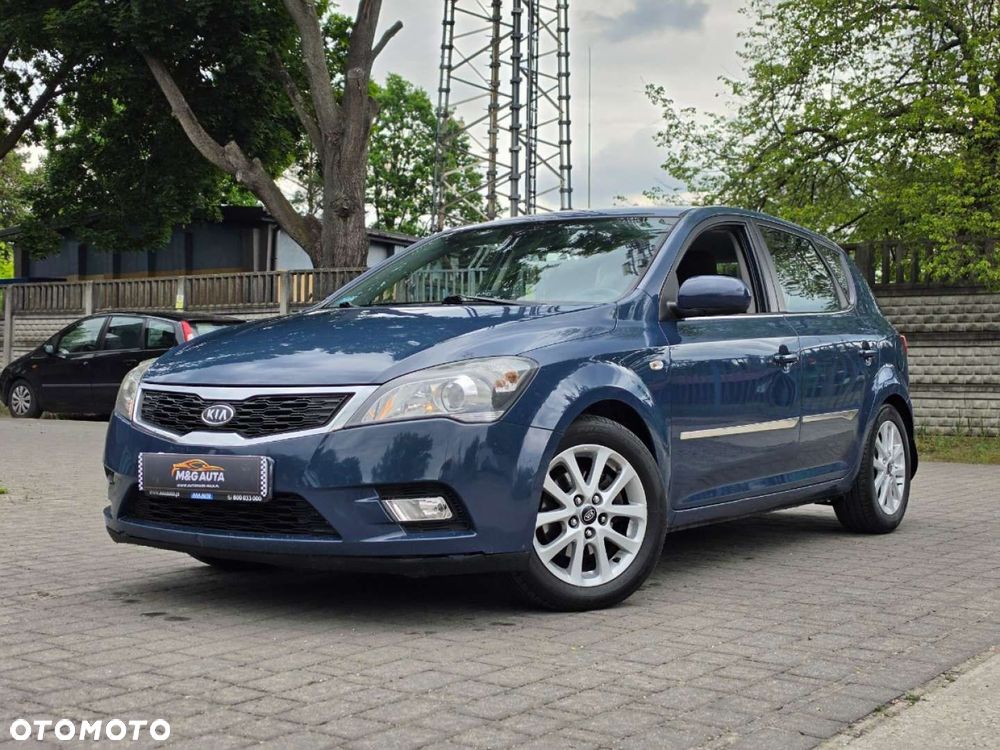 Kia Ceed - 1