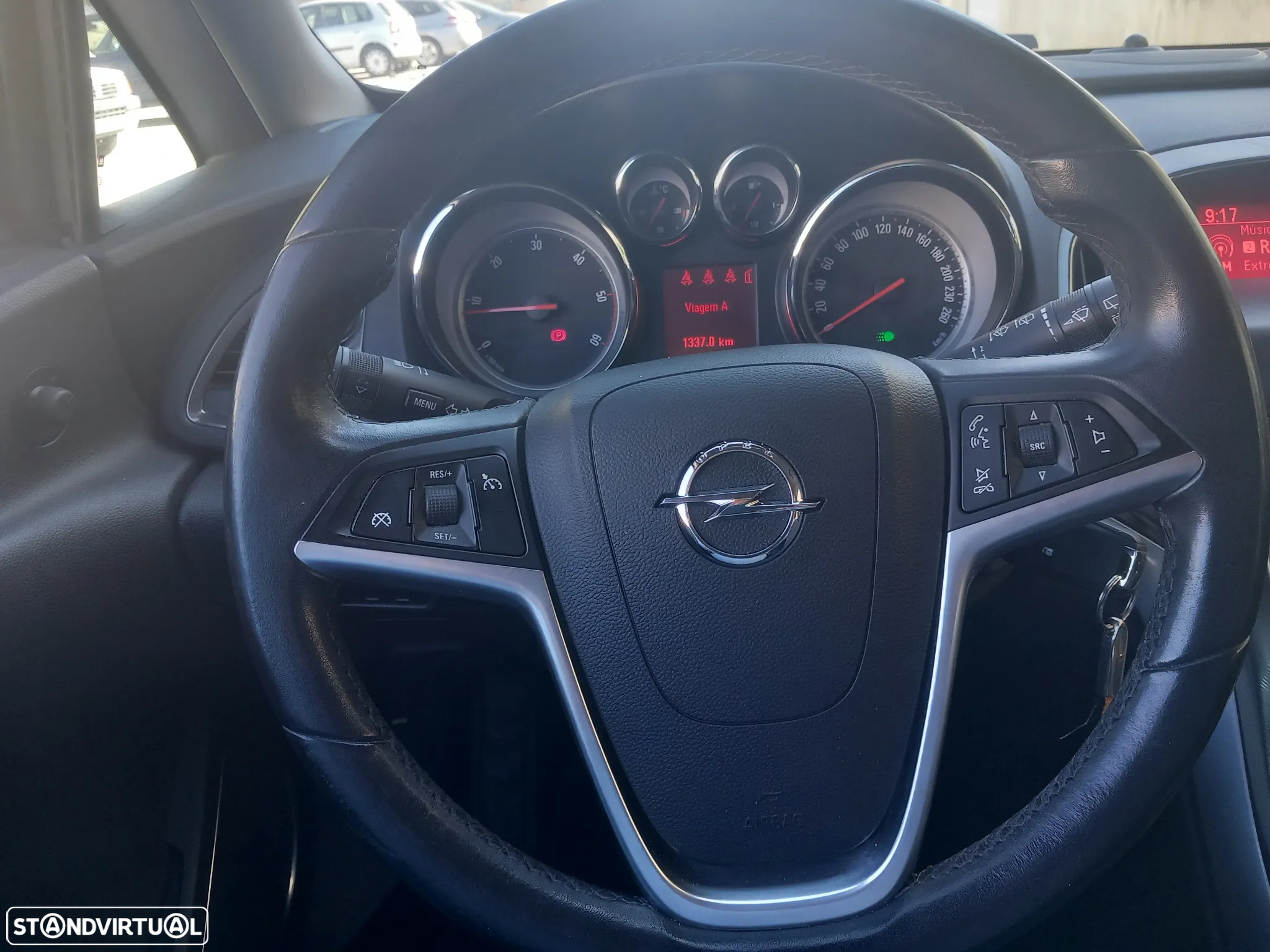 Opel Astra 1.7 CDTi Cosmo - 10