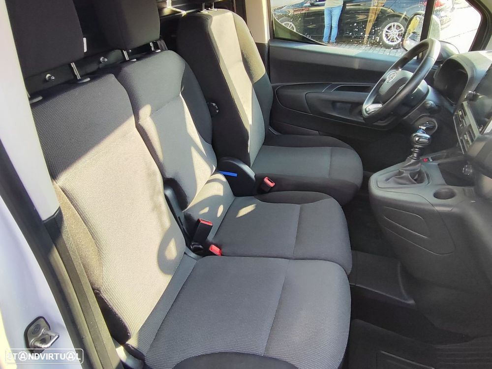 Toyota Proace City 1.5D L2 Exclusive - 8