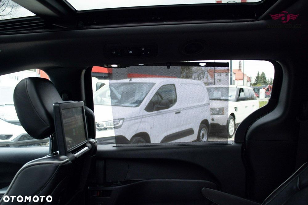 Chrysler Pacifica - 40