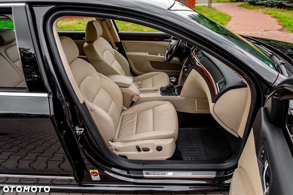 Skoda Superb 3.6 V6 4x4 DSG L&K - 26