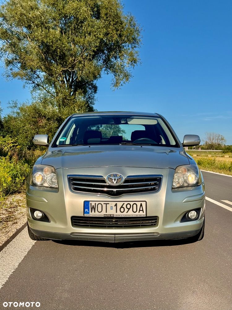 Toyota Avensis 2.0 D-4D Sol - 3