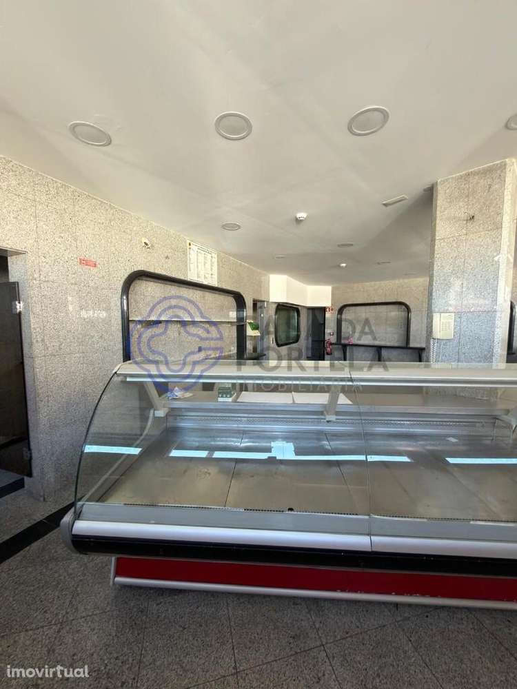 Loja com elevado potencial de negócio em localização privilegiada - Grande imagem: 3/19