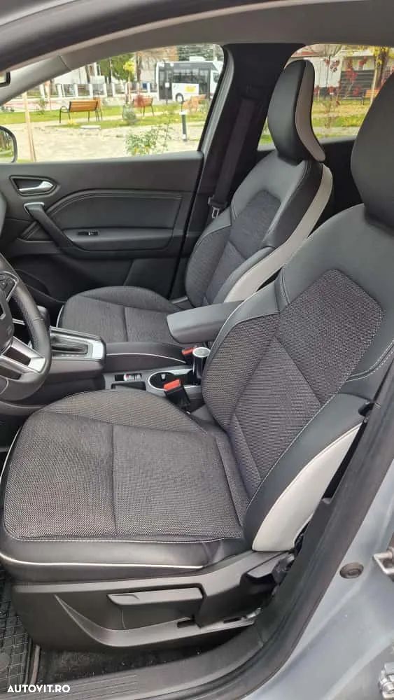 Renault Captur MHEV 140 EDC Techno - 12