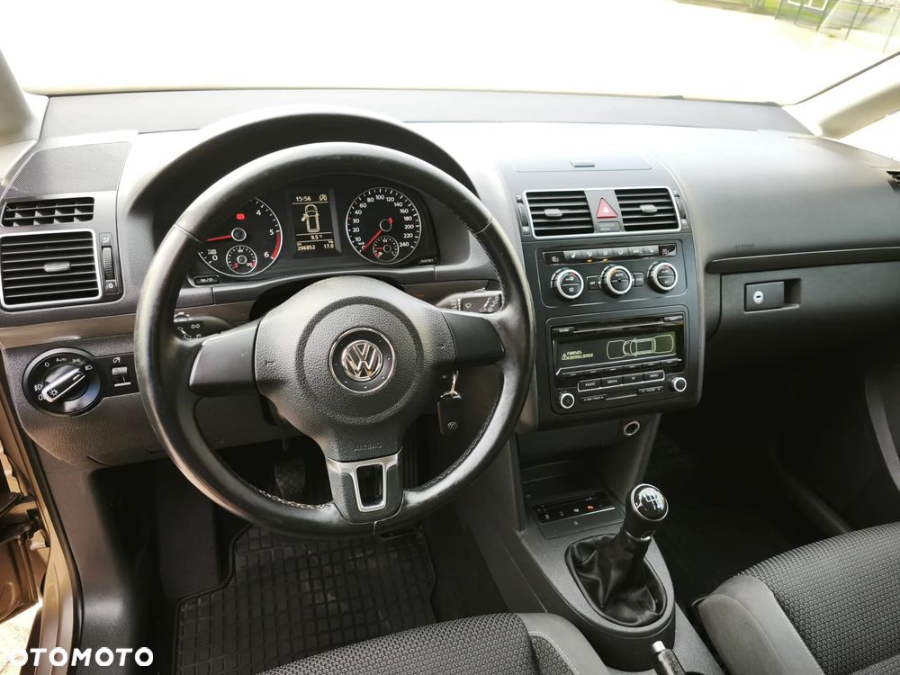 Volkswagen Touran 1.6 TDI DPF BlueMotion Technology Comfortline - 10
