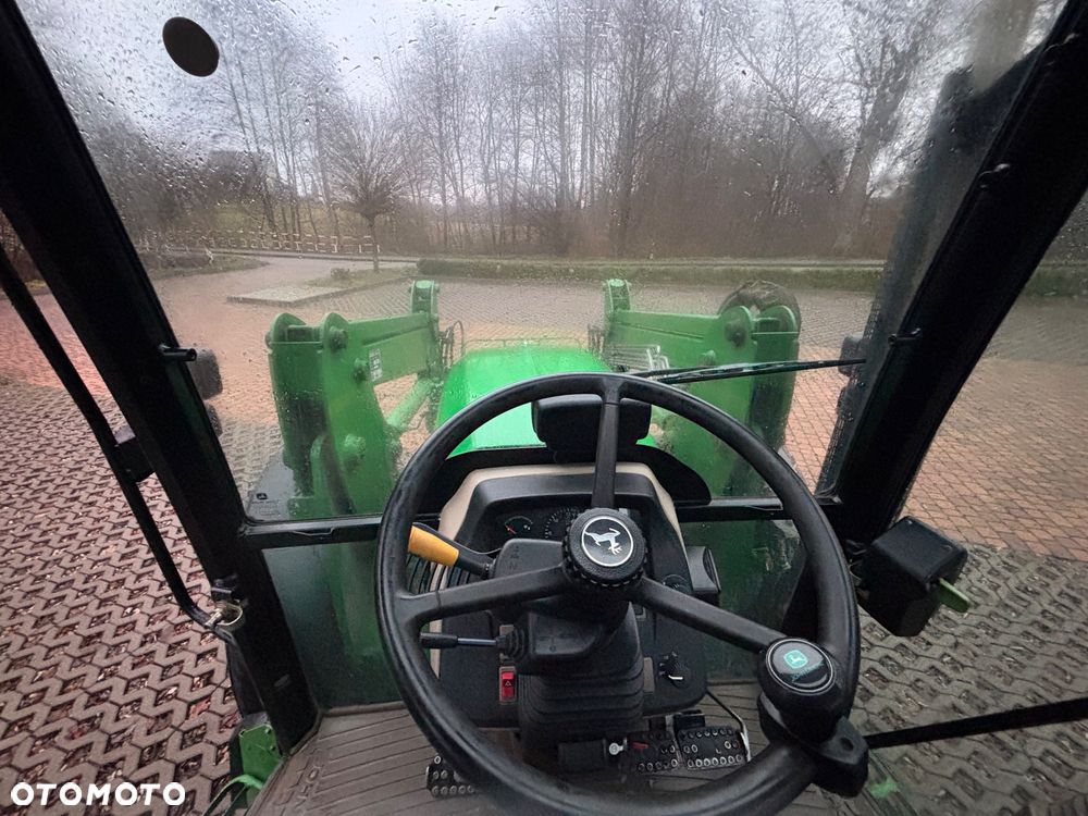 John Deere 5100M - 10