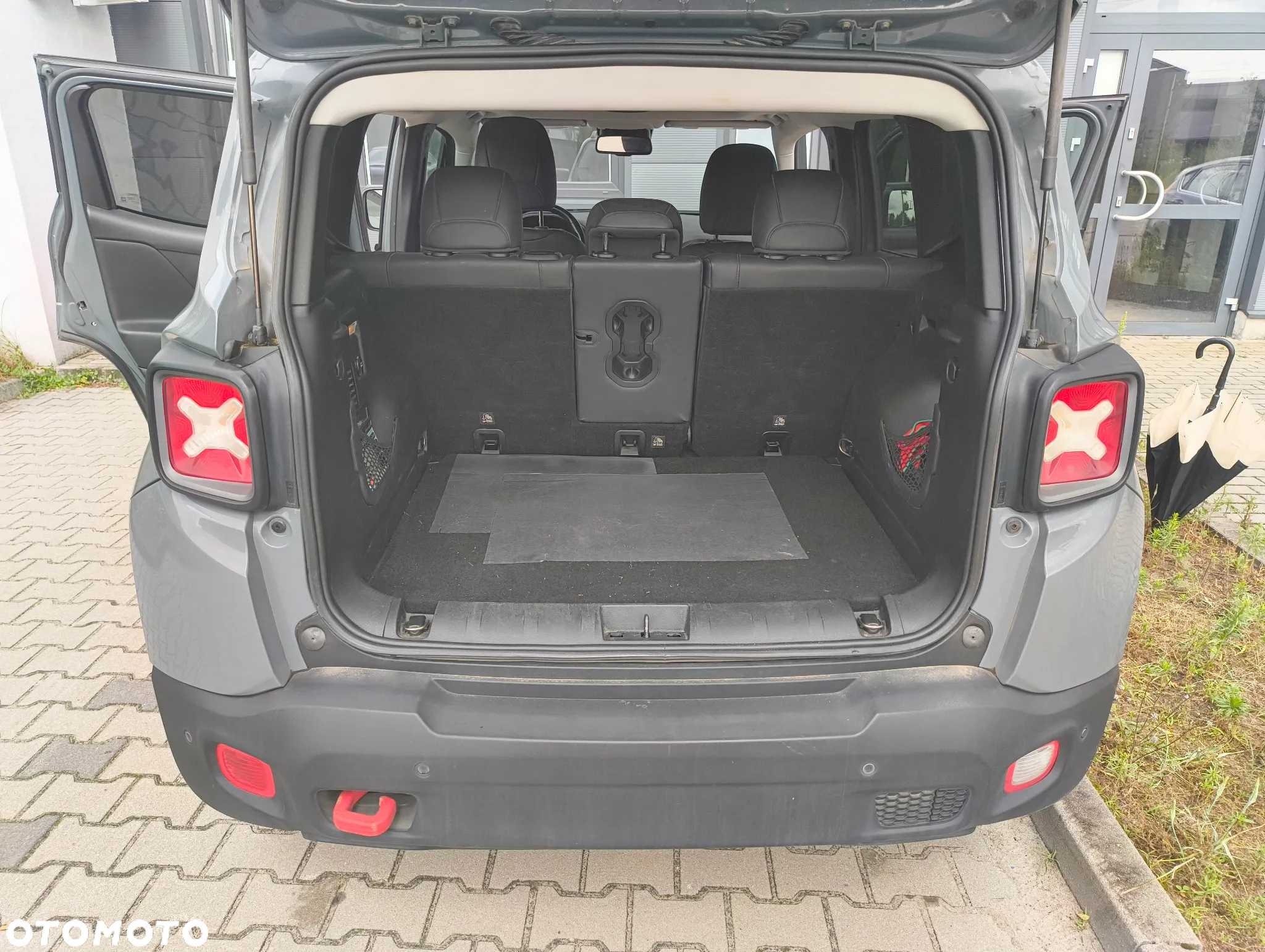 Jeep Renegade - 15
