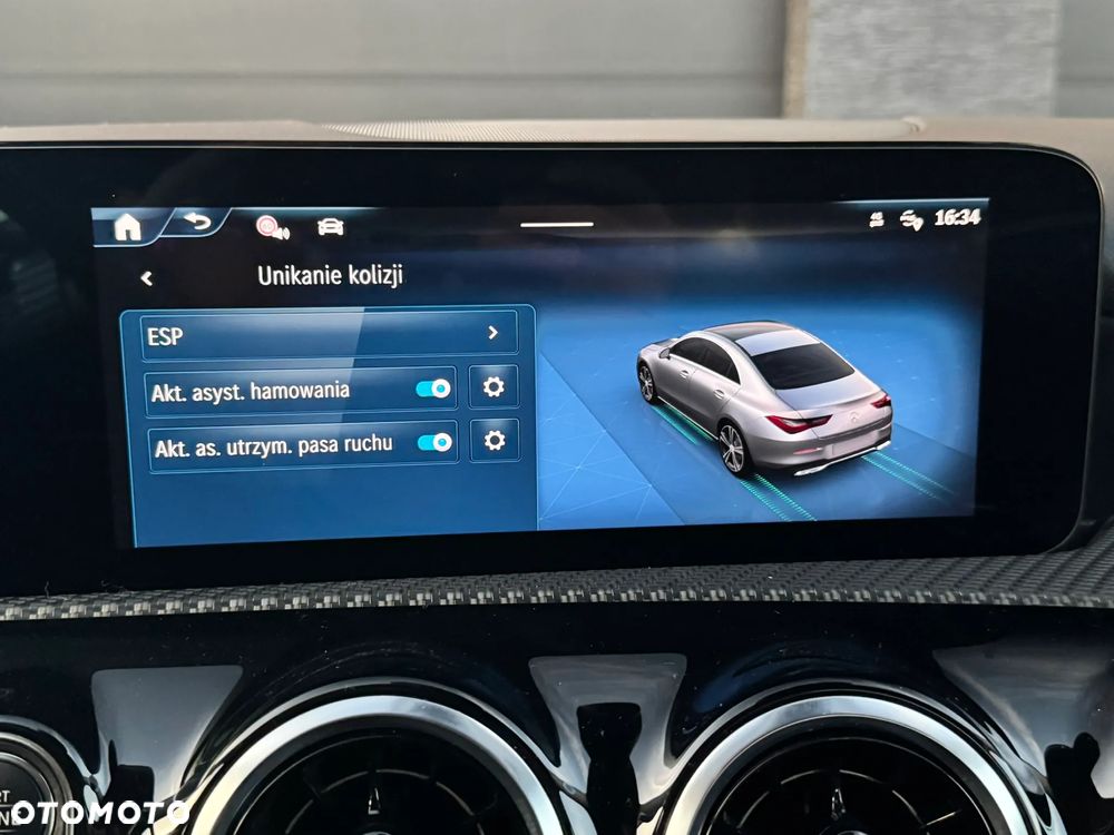 Mercedes-Benz CLA 200 Progressive 7G-DCT - 23