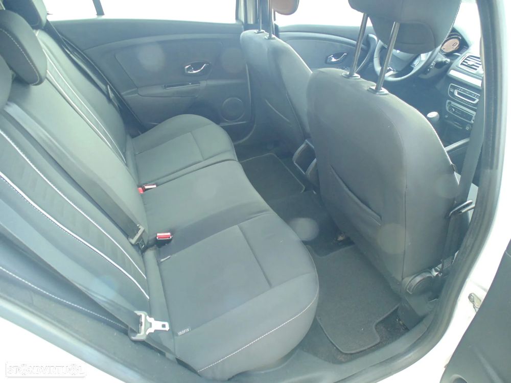 Renault Mégane Sport Tourer 1.5 dCi Luxe SS - 12