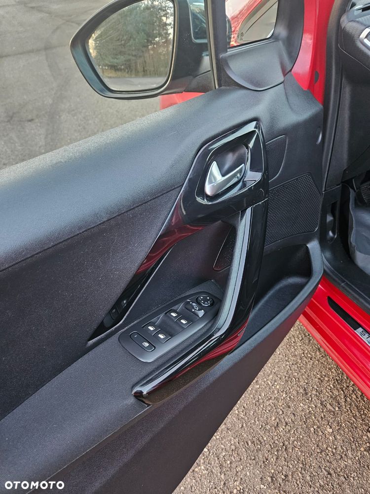 Peugeot 208 PureTech 82 Start & Stop Allure - 16