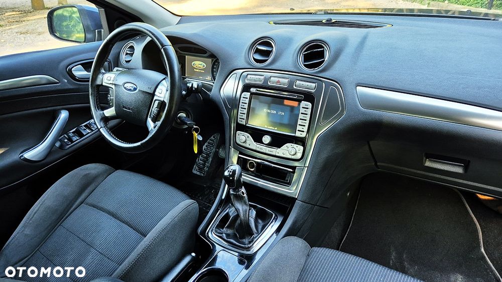 Ford Mondeo 2.0 Ghia X100 / X - 38