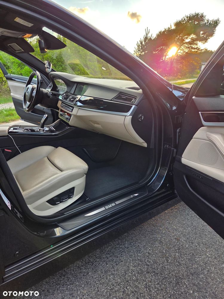 BMW Seria 5 520d Luxury Line - 25