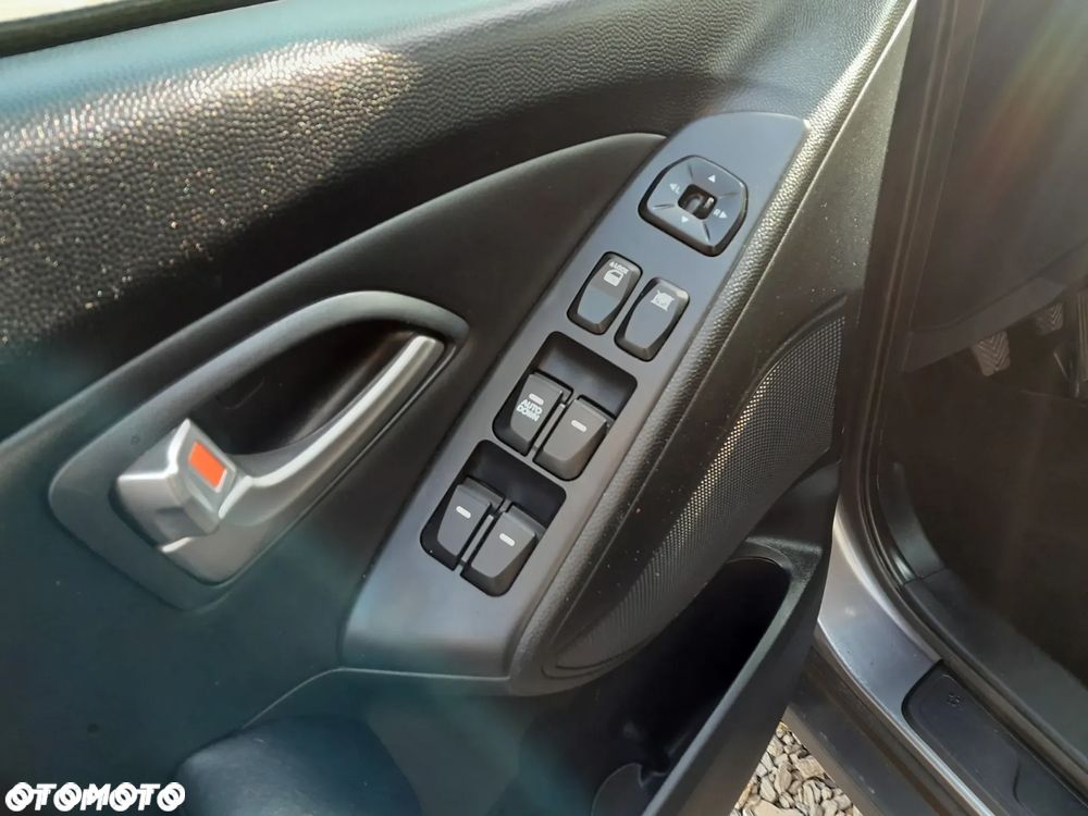 Hyundai ix35 1.7 CRDi Classic 2WD - 11