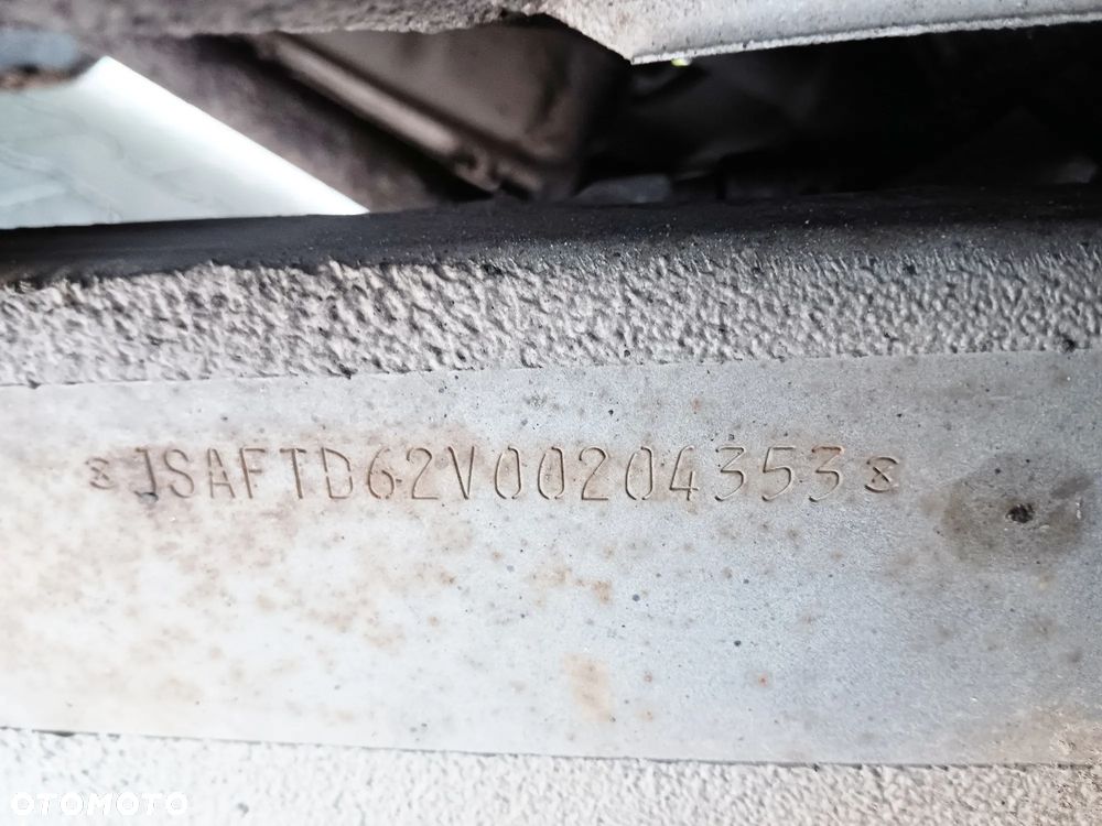 Suzuki Grand Vitara 2.5 V6 Comfort - 10