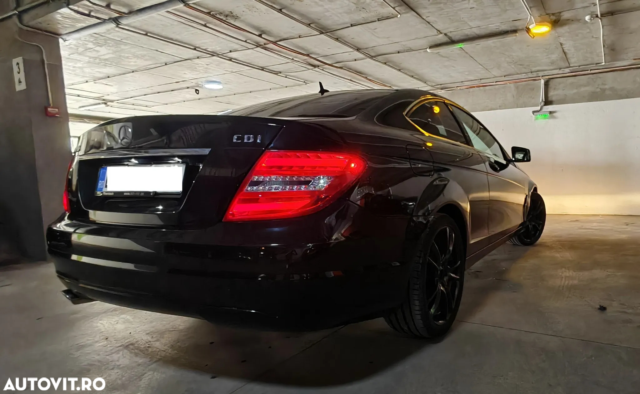 Mercedes-Benz C 220 CDI DPF Coupe (BlueEFFICIENCY) 7G-TRONIC - 5
