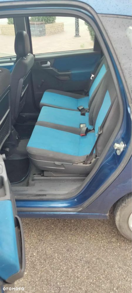 Opel Meriva - 8