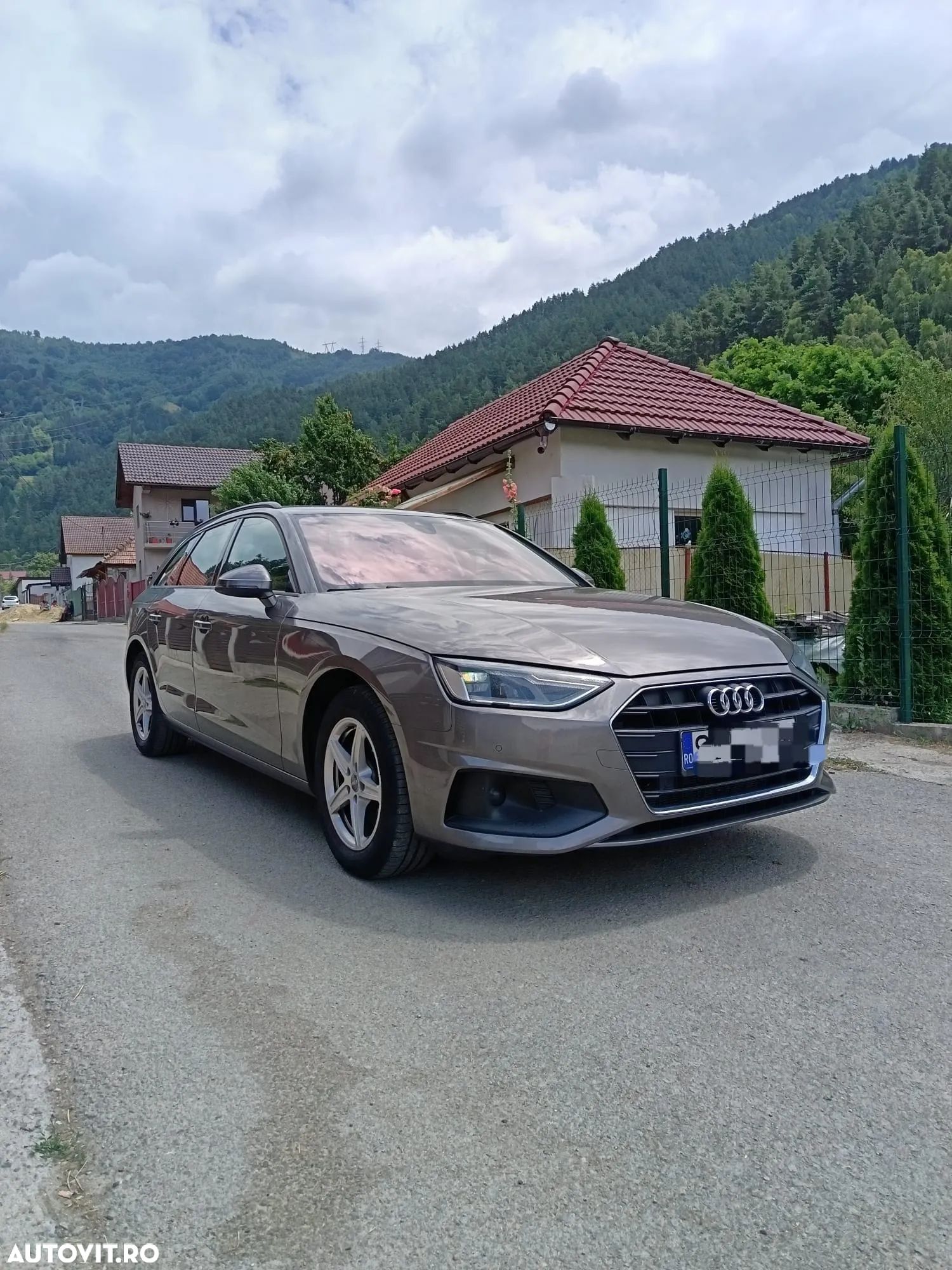 Audi A4 - 1