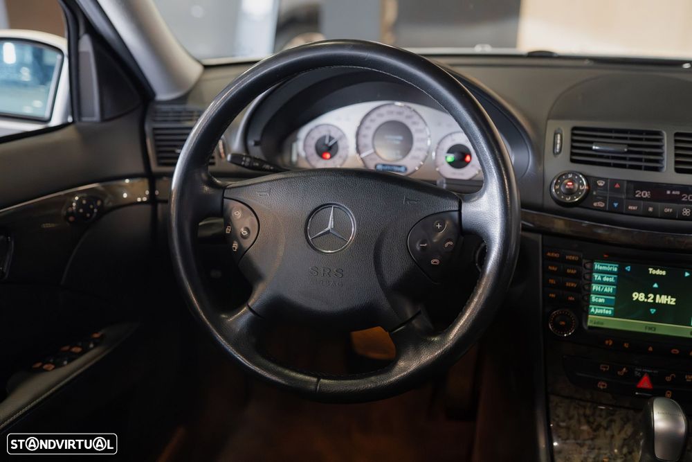 Mercedes-Benz E 320 CDi Avantgarde - 32