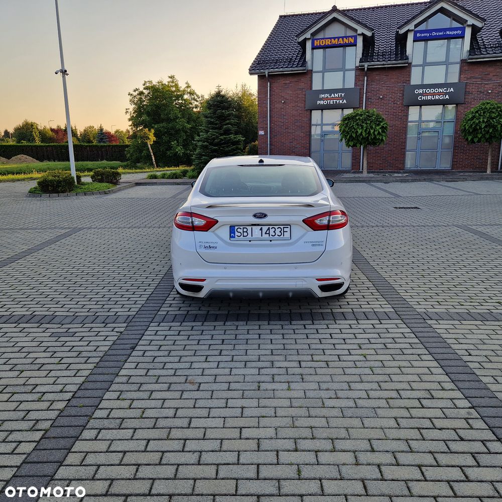 Ford Fusion - 5