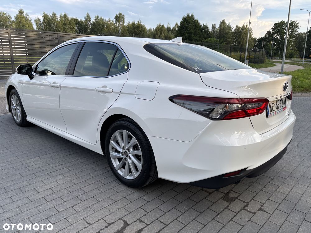 Toyota Camry 2.5 Hybrid Comfort CVT - 6
