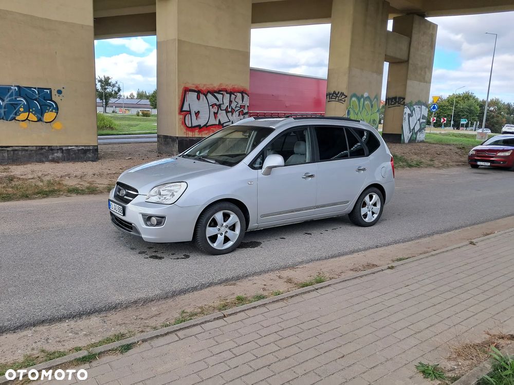 Kia Carens 2.0 CRDi Tour - 3