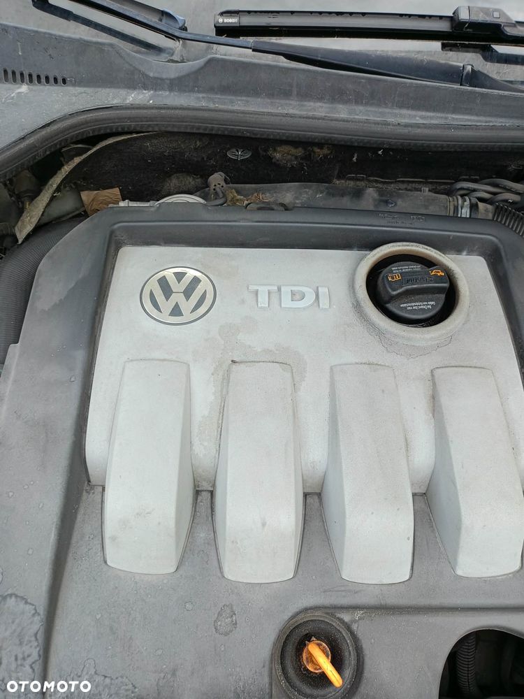 Volkswagen Jetta 1.9 TDI Comfortline - 25
