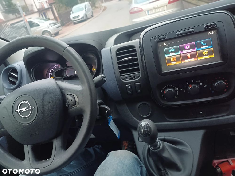 Opel Vivaro - 9
