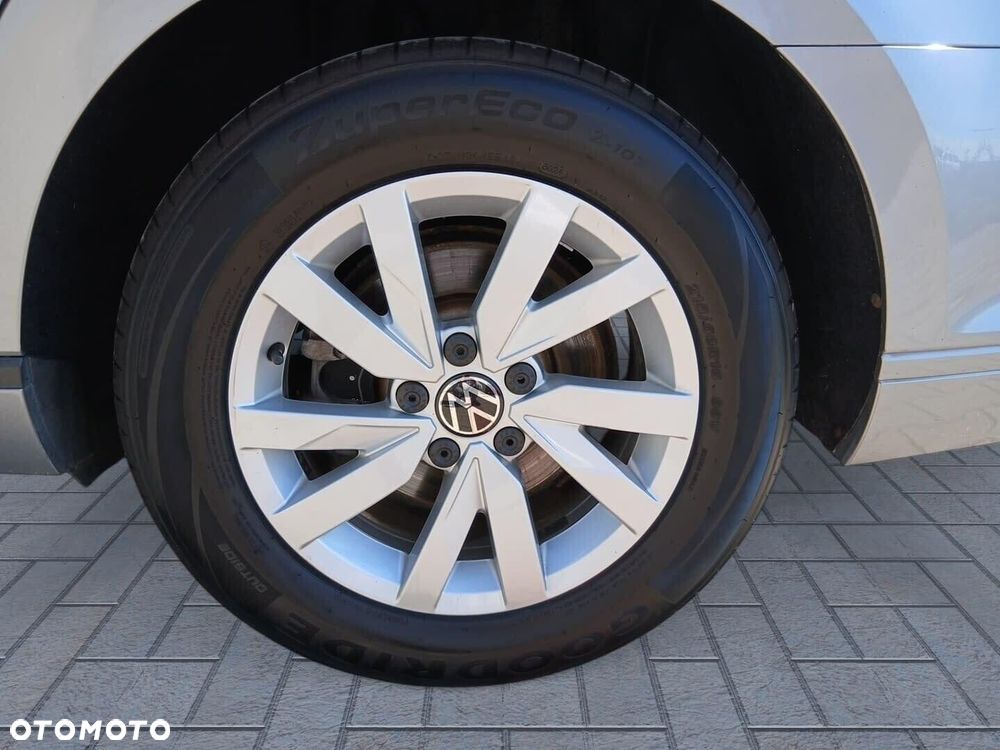 Volkswagen Passat 1.5 TSI EVO Essence - 12