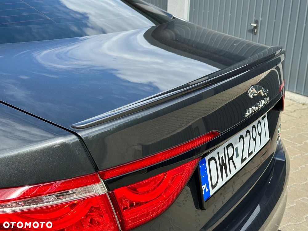 Jaguar XF 3.0 V6 AWD S - 12